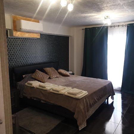 Ahoy Deluxe Apts Lägenhet Ayia Napa Exteriör bild